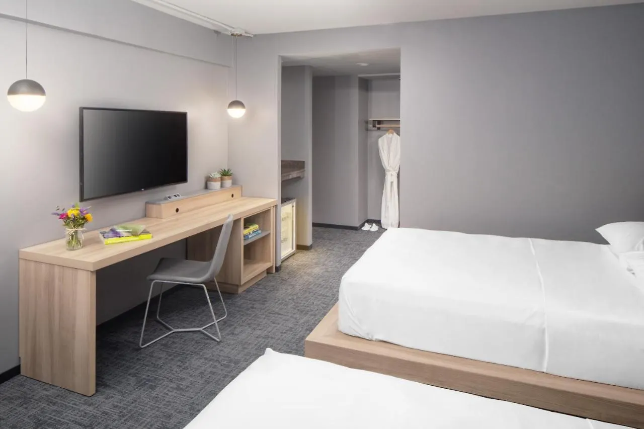 Henn na Hotel New York 4*,